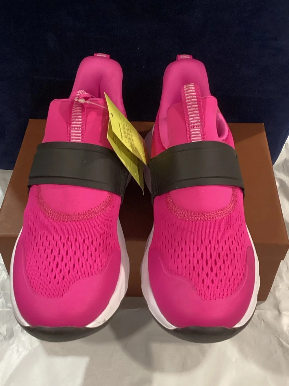 All in Motion Dillon Big Kids Size 5 Pink Slip On Athletic Sneakers New NWOB